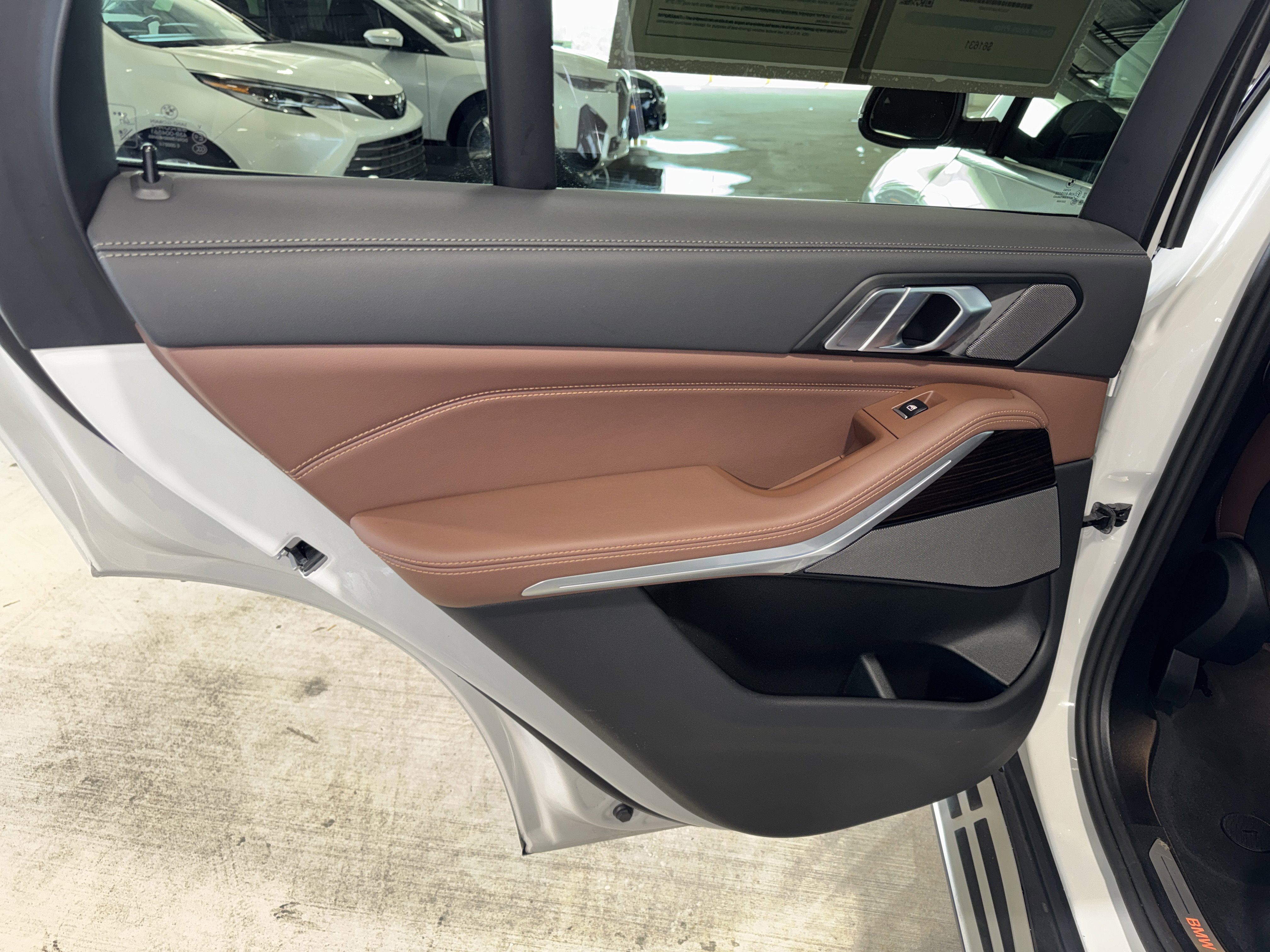 Used 2026 BMW X5 xDrive40i w/ Climate Comfort Package image 16