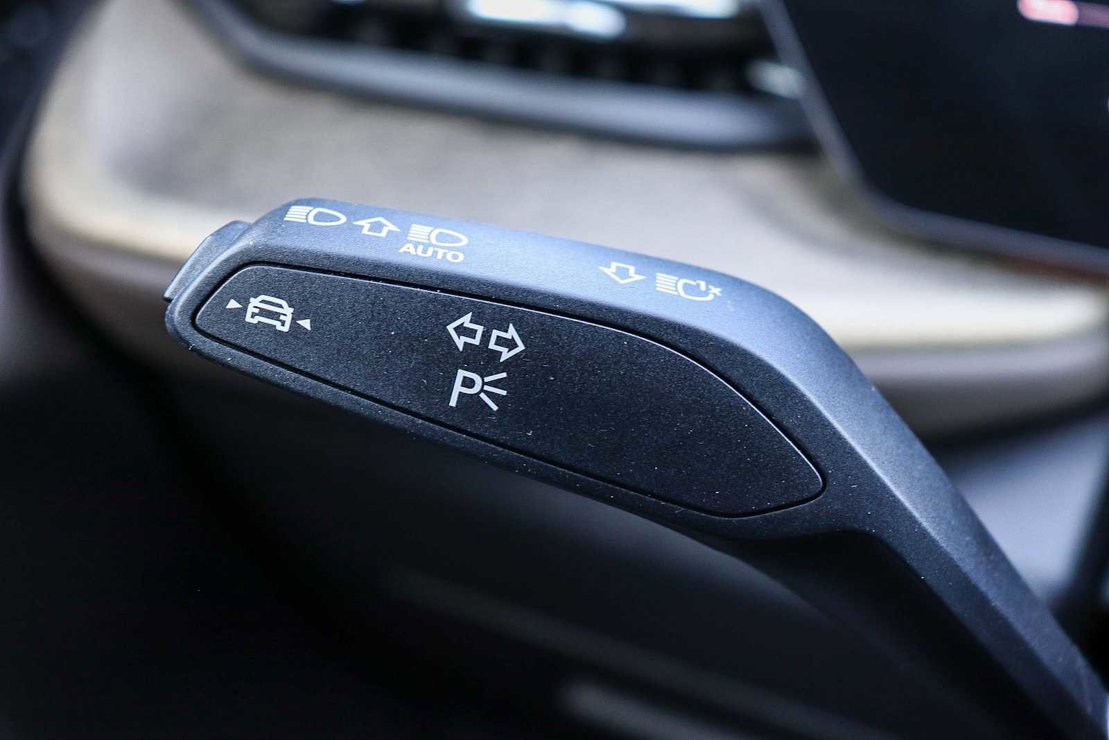 Used 2025 Audi Q5 Premium w/ Convenience Package image 29