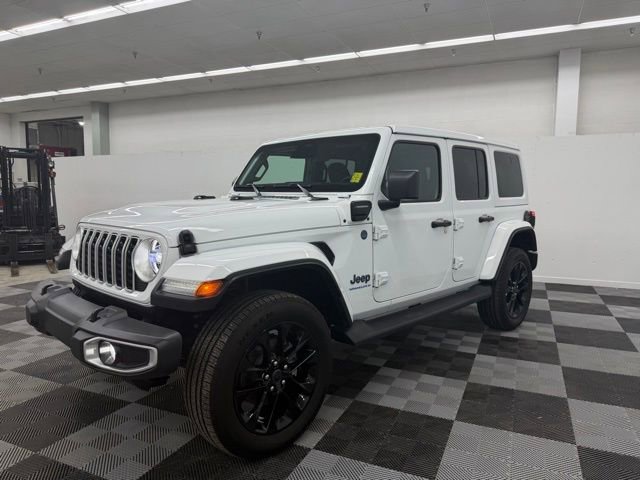 Used 2025 Jeep Wrangler Unlimited Sahara image 4