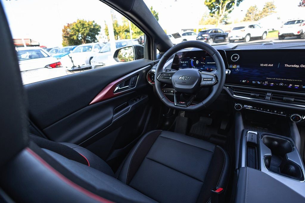 New 2026 Chevrolet Equinox EV RS w/ Convenience Package II image 12