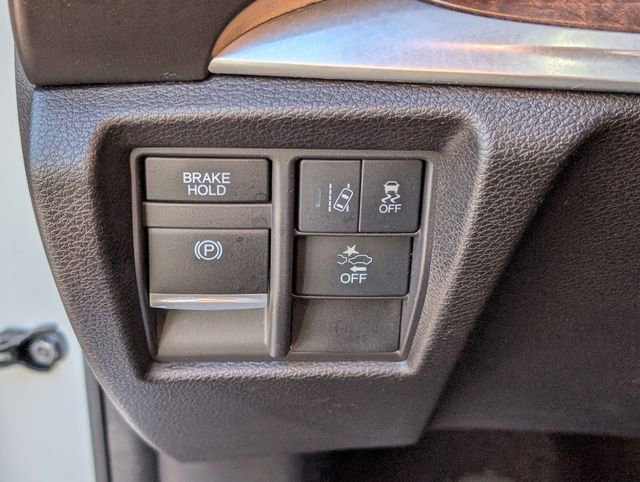 Used 2020 Acura MDX FWD image 31