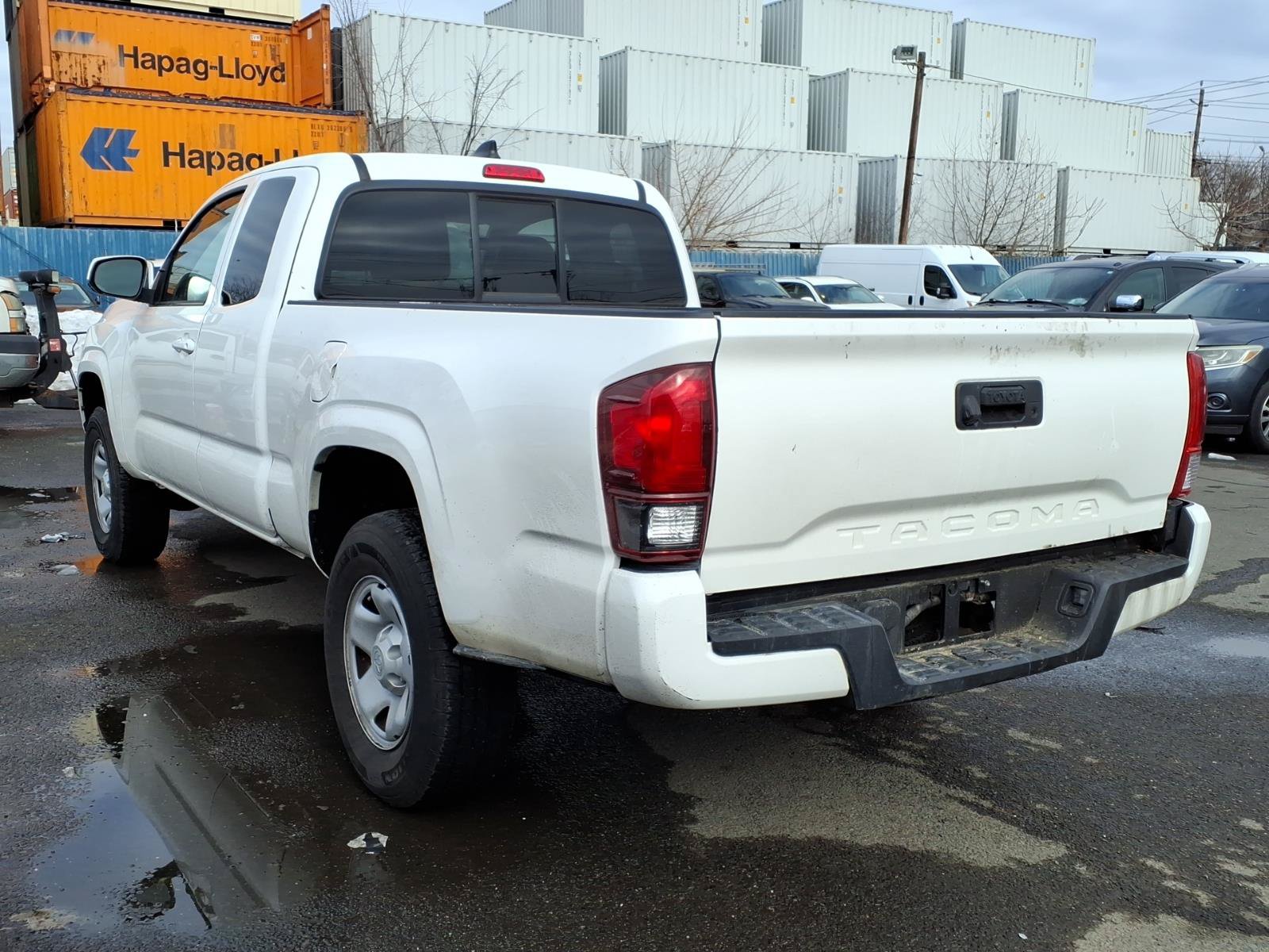 Used 2021 Toyota Tacoma SR RWD image 4