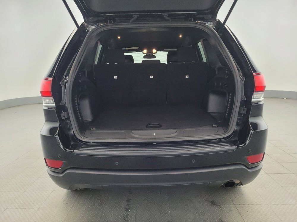 Used 2021 Jeep Grand Cherokee Laredo image 29