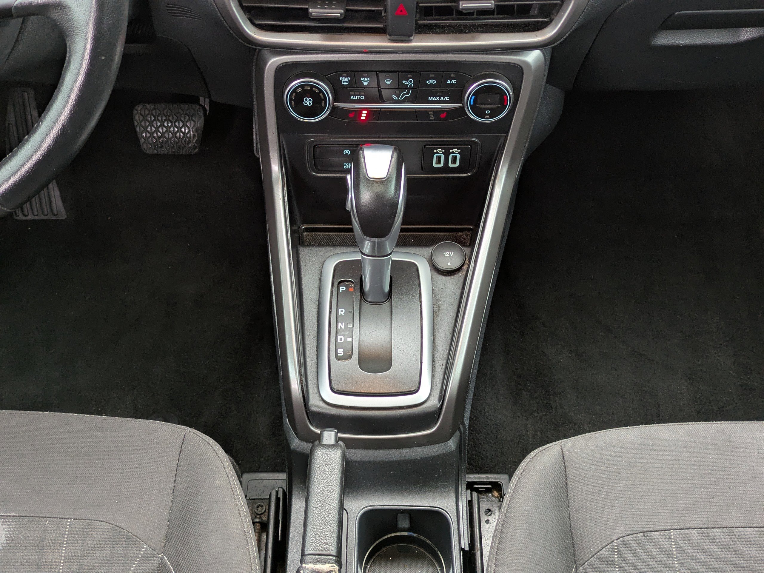 Used 2020 Ford EcoSport SE w/ SE Convenience Package image 19