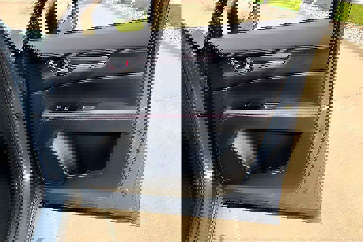 Used 2023 MAZDA CX-5 Carbon Edition image 23