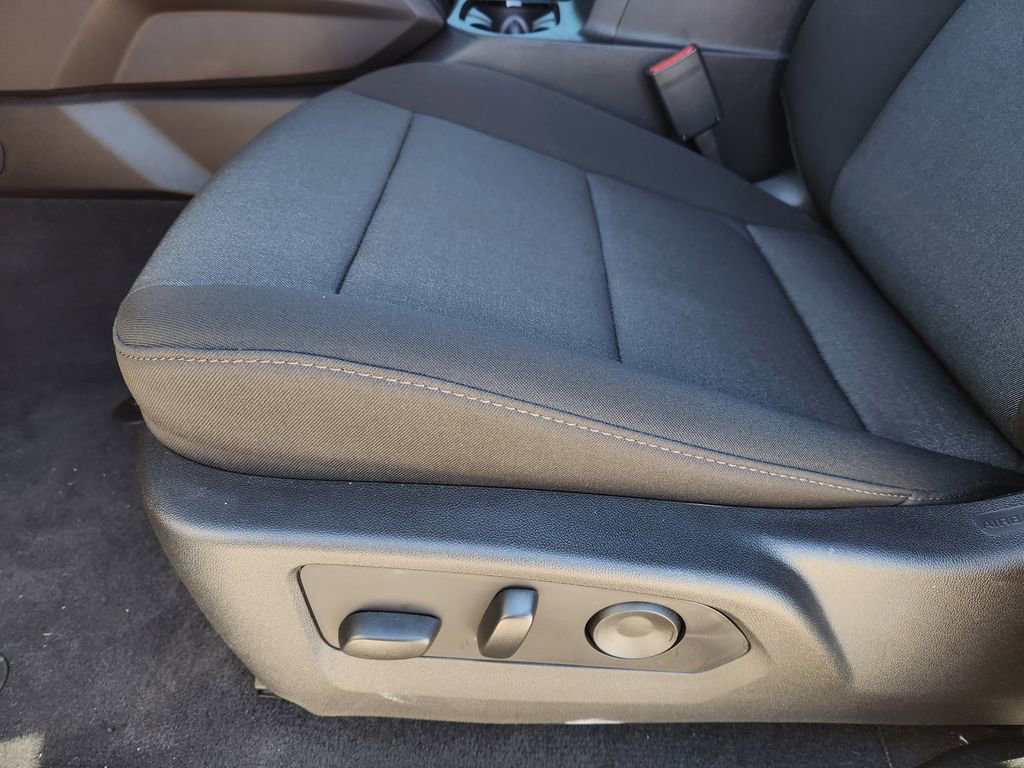 New 2026 Chevrolet Colorado W/T w/ WT Custom Package image 18