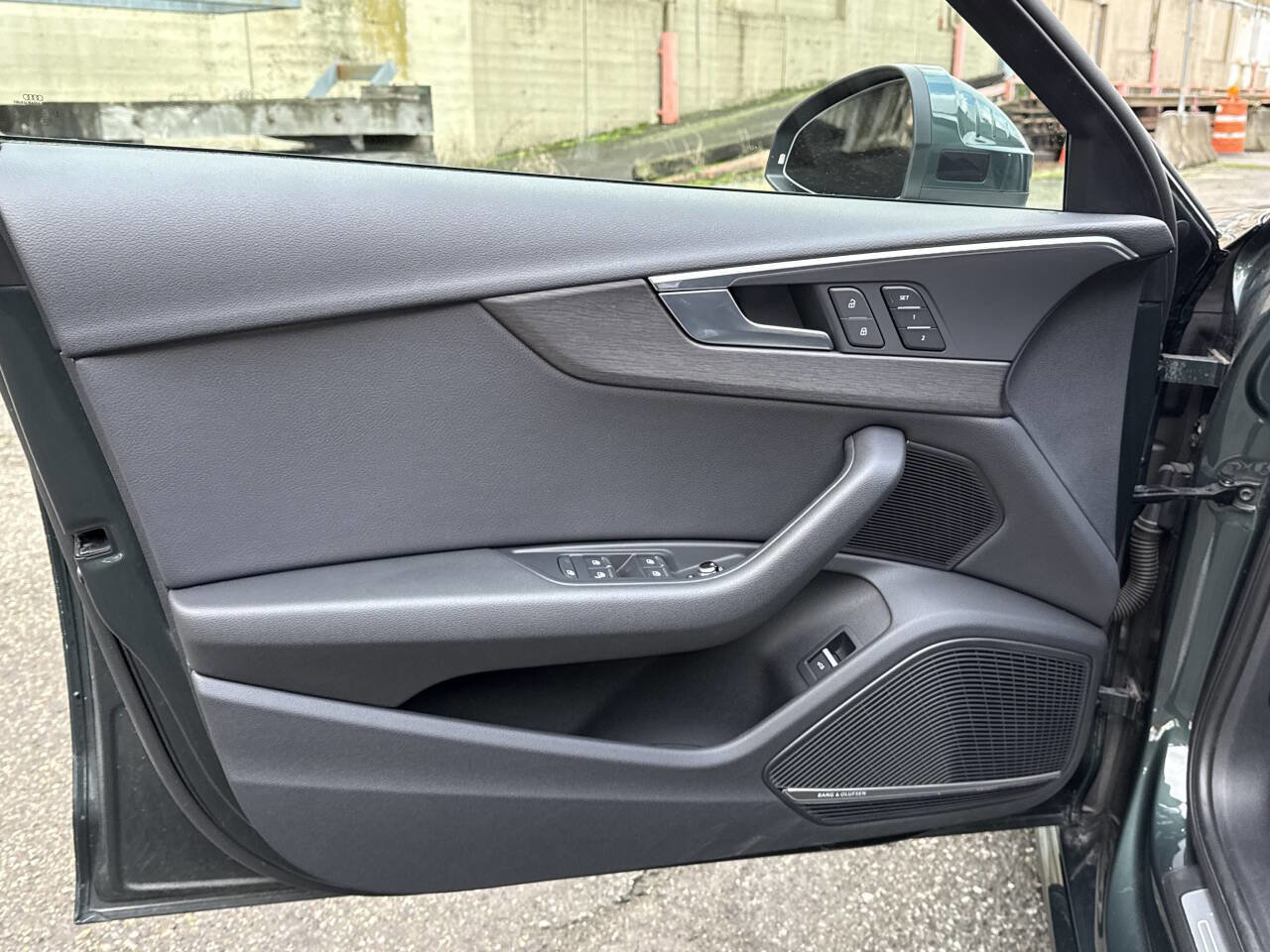 Used 2017 Audi A4 2.0T Premium Plus image 24