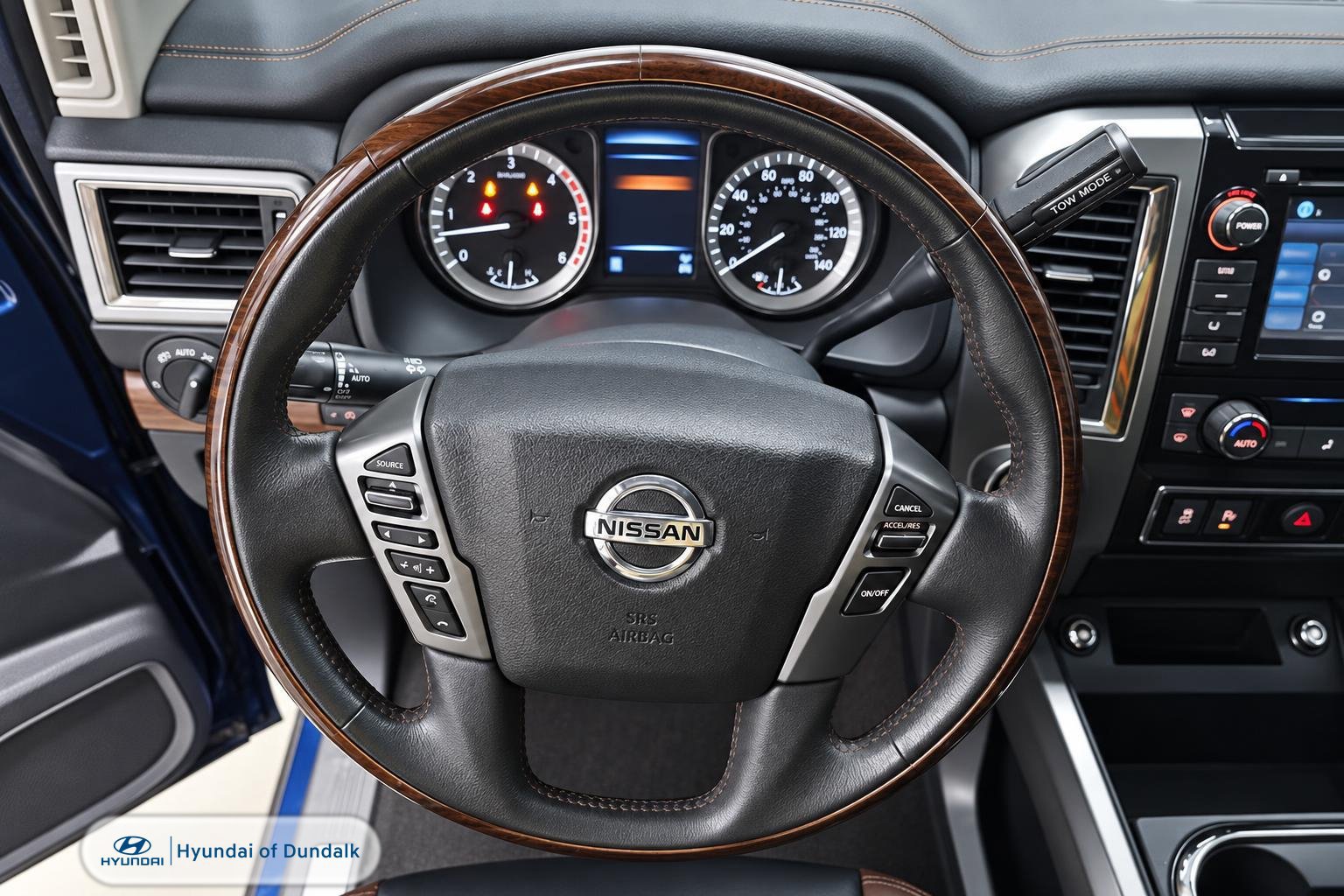 Used 2017 Nissan Titan Platinum Reserve AWD/4WD image 10