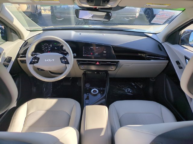 Certified 2023 Kia Niro Wind FWD image 28