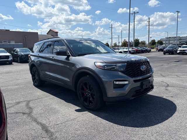 Used 2021 Ford Explorer ST w/ Equipment Group 401A AWD/4WD image 2