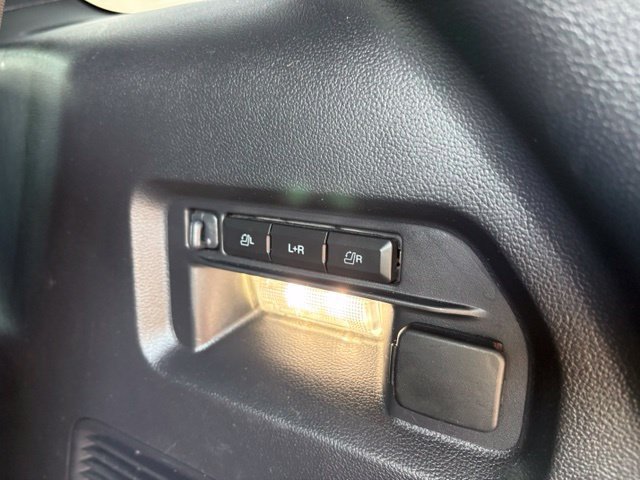 Used 2025 Ford Explorer ST AWD/4WD image 35