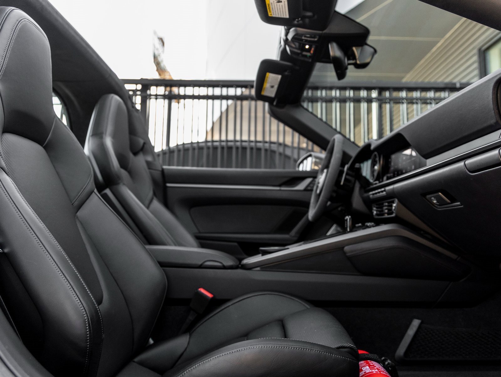 Used 2024 Porsche 911 Targa 4S w/ Premium Package image 32