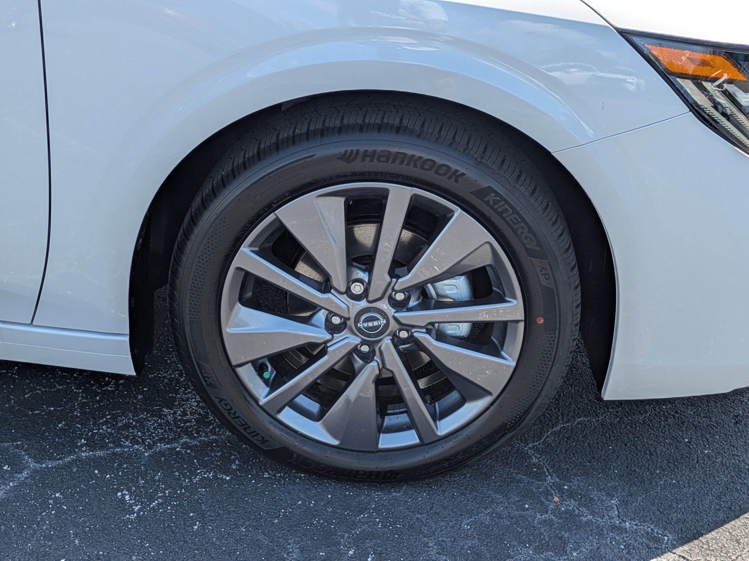 New 2027 Nissan Sentra SL FWD image 11