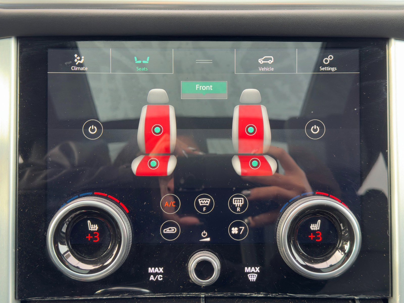 Used 2020 Land Rover Range Rover HSE image 33