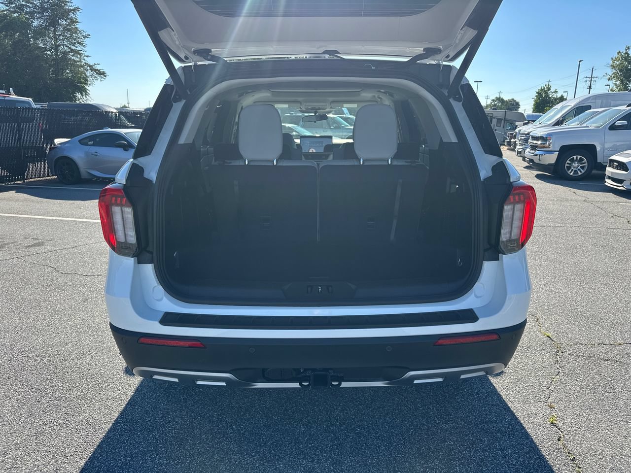 New 2026 Ford Explorer Active w/ Active Comfort Package AWD/4WD image 18
