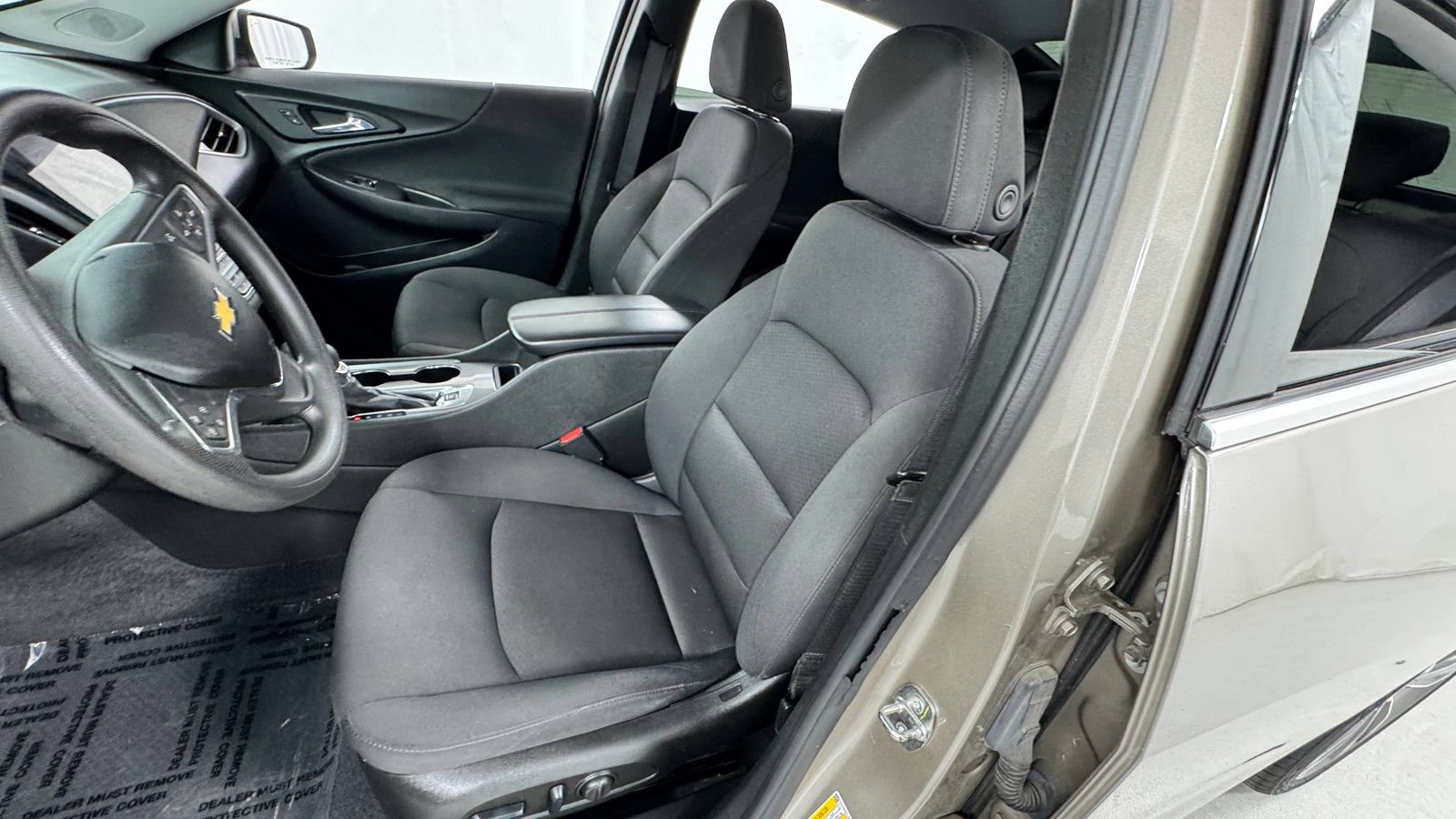 Used 2022 Chevrolet Malibu LT FWD image 10