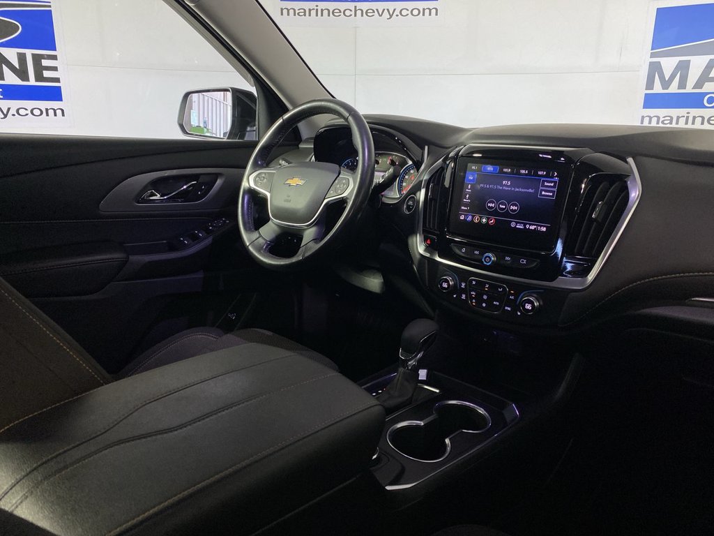 Used 2021 Chevrolet Traverse LT FWD image 26