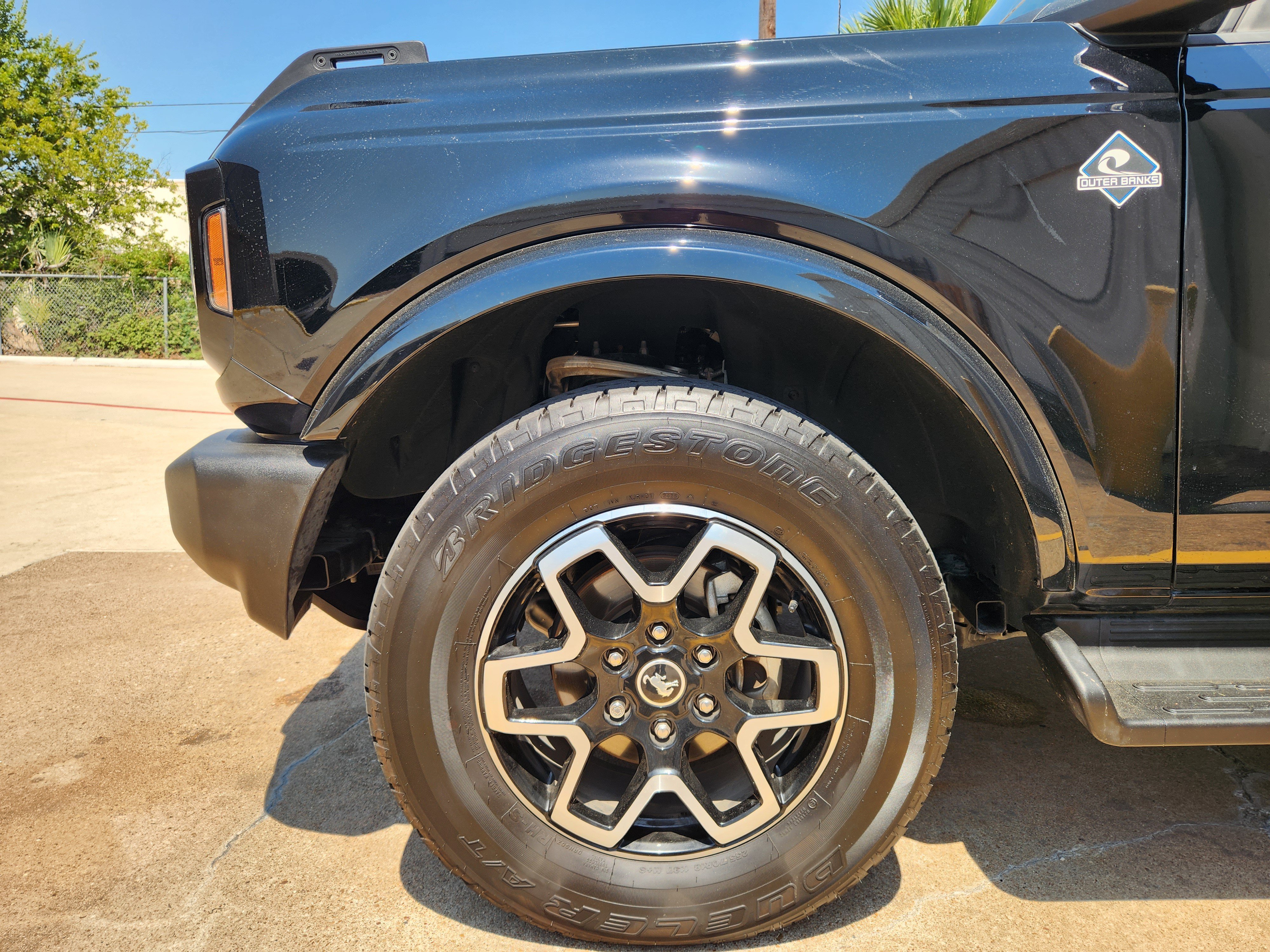 Used 2025 Ford Bronco Outer Banks AWD/4WD image 5