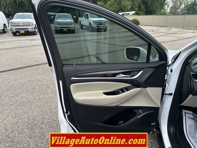Used 2019 Buick Enclave Premium w/ Experience Buick Package AWD/4WD image 9