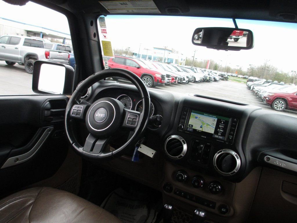 Used 2017 Jeep Wrangler Unlimited Sahara w/ Max Tow Package image 19