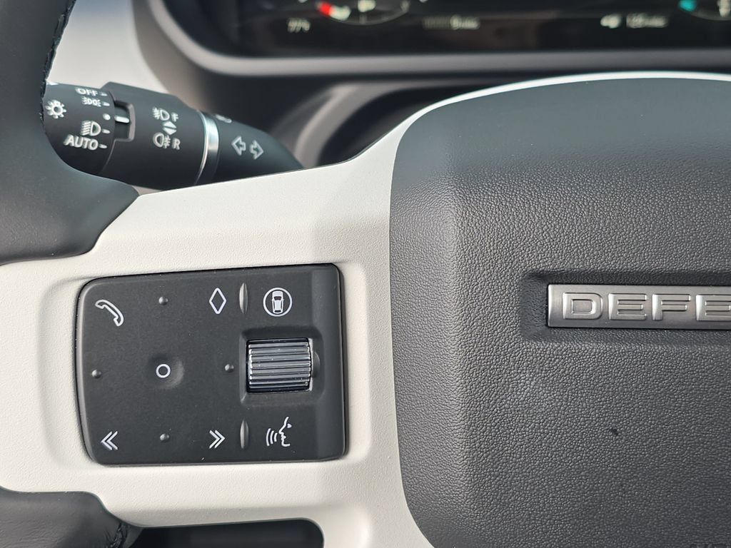New 2026 Land Rover Defender 110 S AWD/4WD image 18