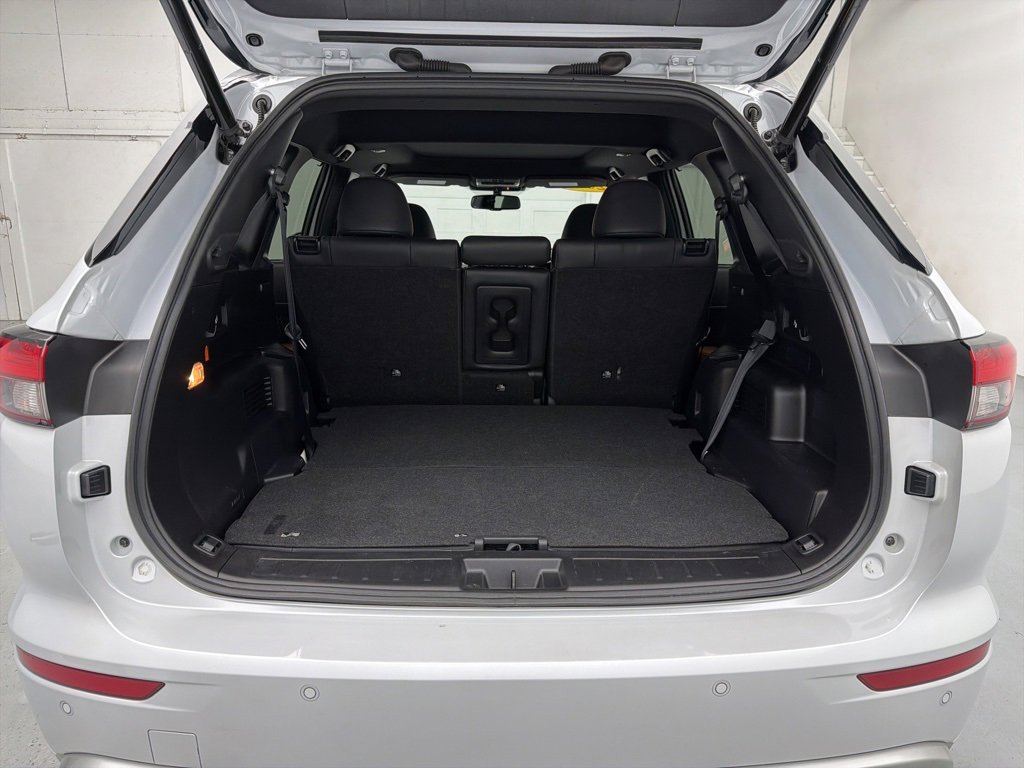 Used 2023 Mitsubishi Outlander SEL image 54