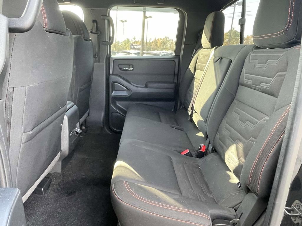 Used 2022 Nissan Frontier Pro-X image 11
