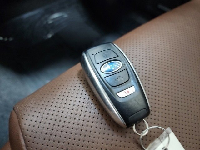 Used 2020 Subaru Outback Touring XT image 38