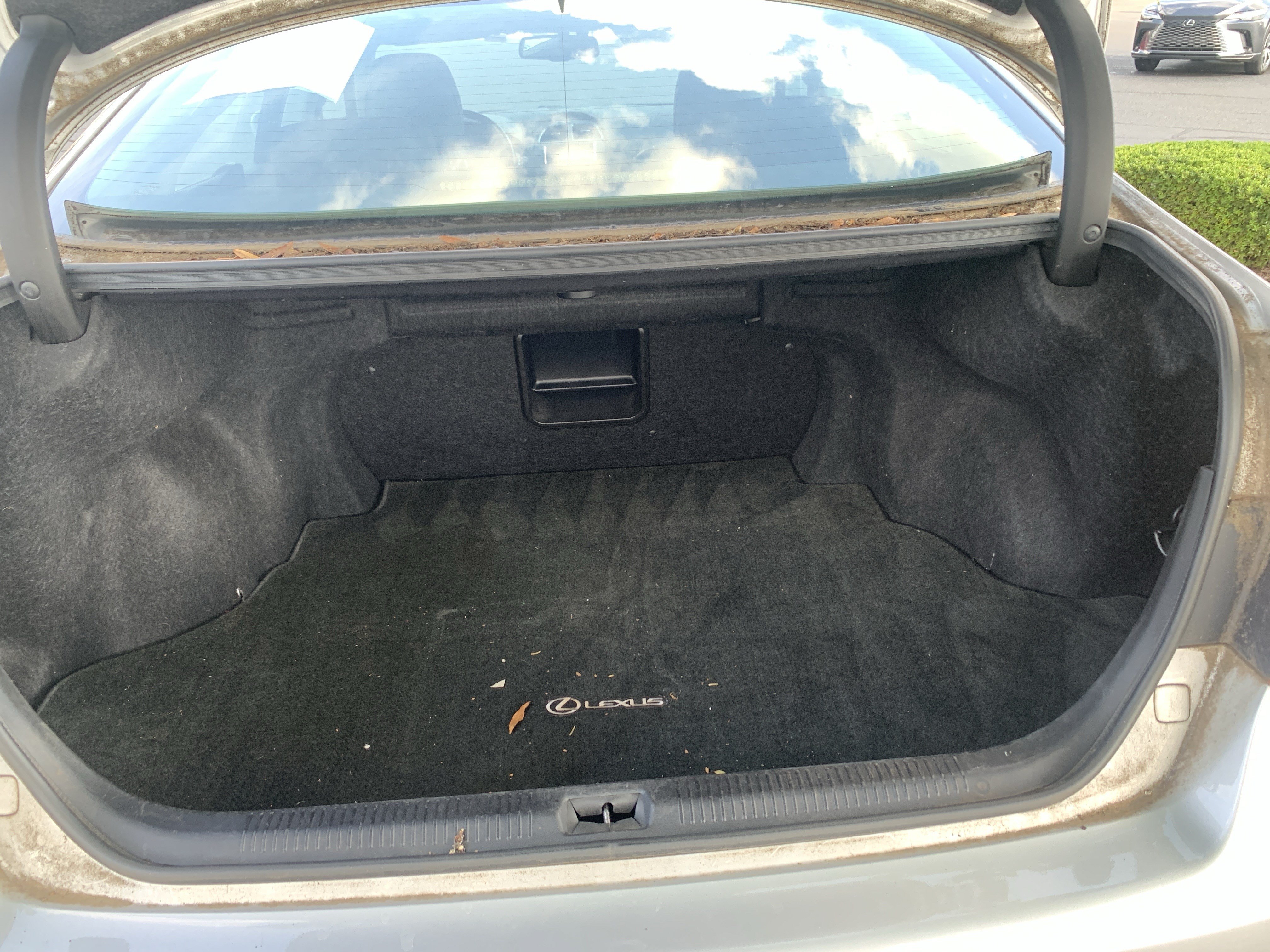 Used 2010 Lexus ES 350 w/ Preferred Accessory Package FWD image 32