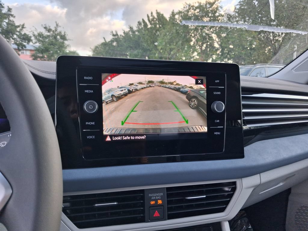 New 2026 Volkswagen Jetta SE FWD image 11