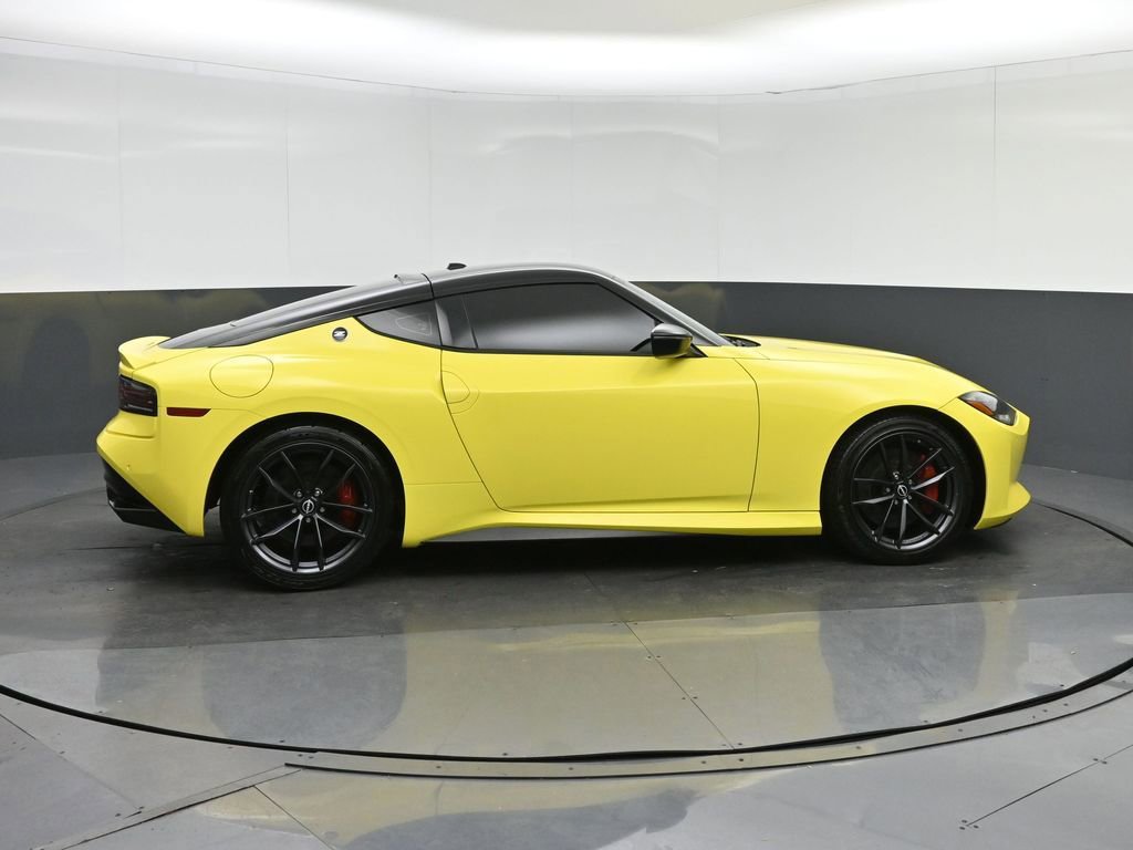 Used 2023 Nissan Z w/ Floor Mat Package (L93) RWD image 8