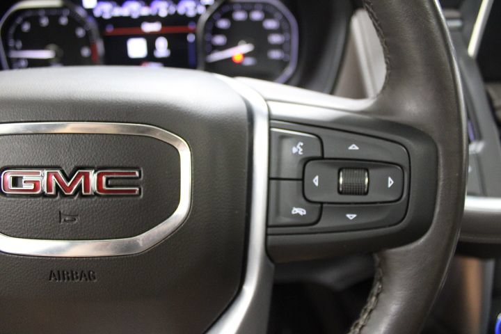 Used 2021 GMC Yukon SLT w/ SLT Premium Package AWD/4WD image 39