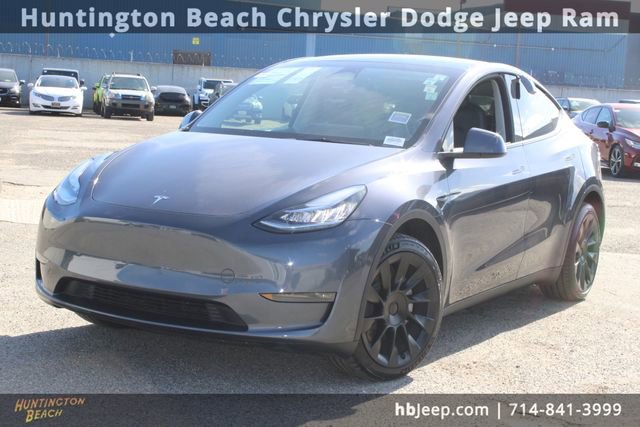 Used 2023 Tesla Model Y Long Range image 8