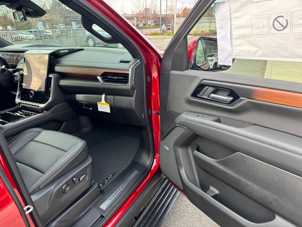 New 2026 GMC Yukon XL Denali w/ Sun & Power Step Package AWD/4WD image 44