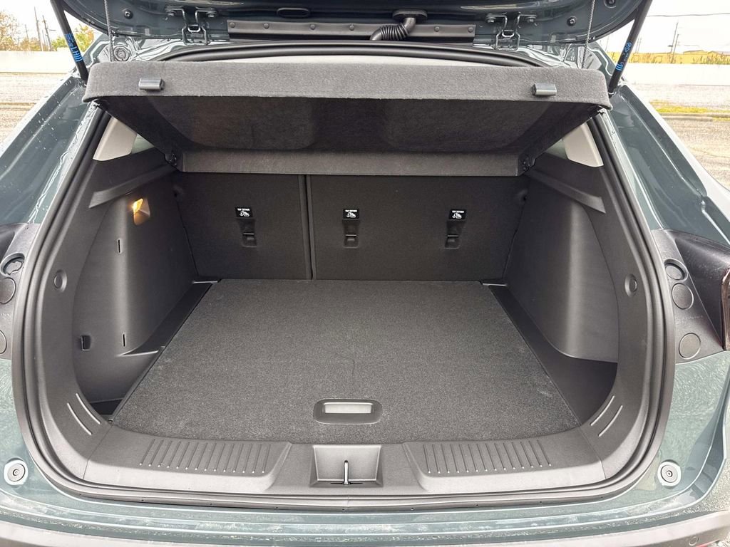 New 2026 Chevrolet Trax LT w/ Driver Confidence Package image 8