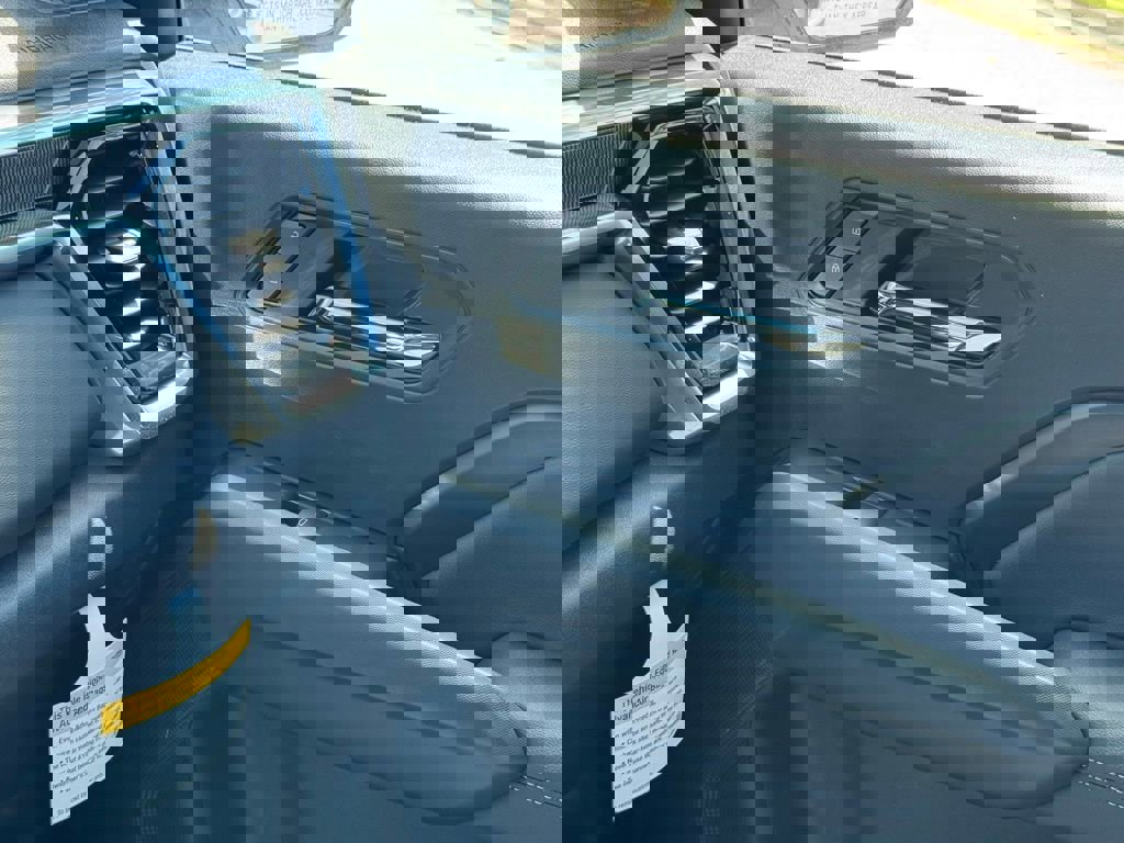 New 2025 GMC Canyon Elevation w/ Convenience Package image 34