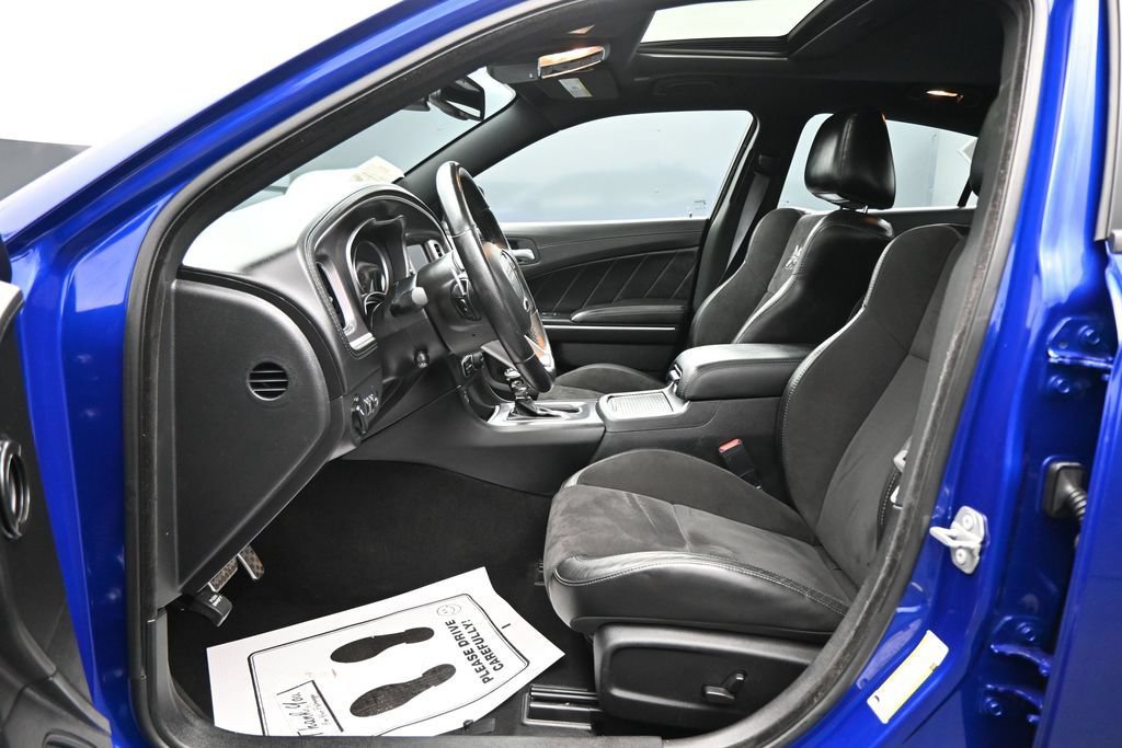 Used 2022 Dodge Charger Scat Pack RWD image 9