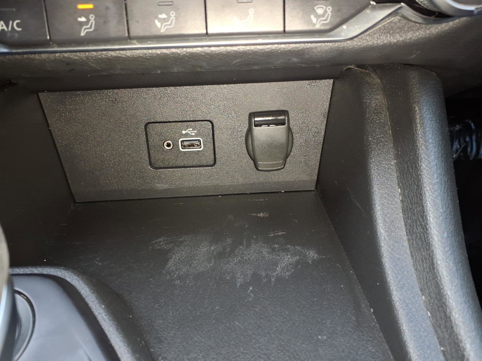 Certified 2022 Nissan Sentra S image 22