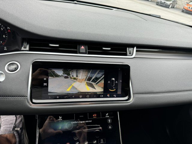 Used 2020 Land Rover Range Rover Evoque SE image 16
