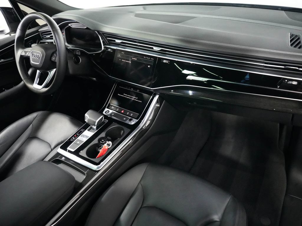 Used 2023 Audi Q7 2.0T Premium w/ Convenience Package AWD/4WD image 43