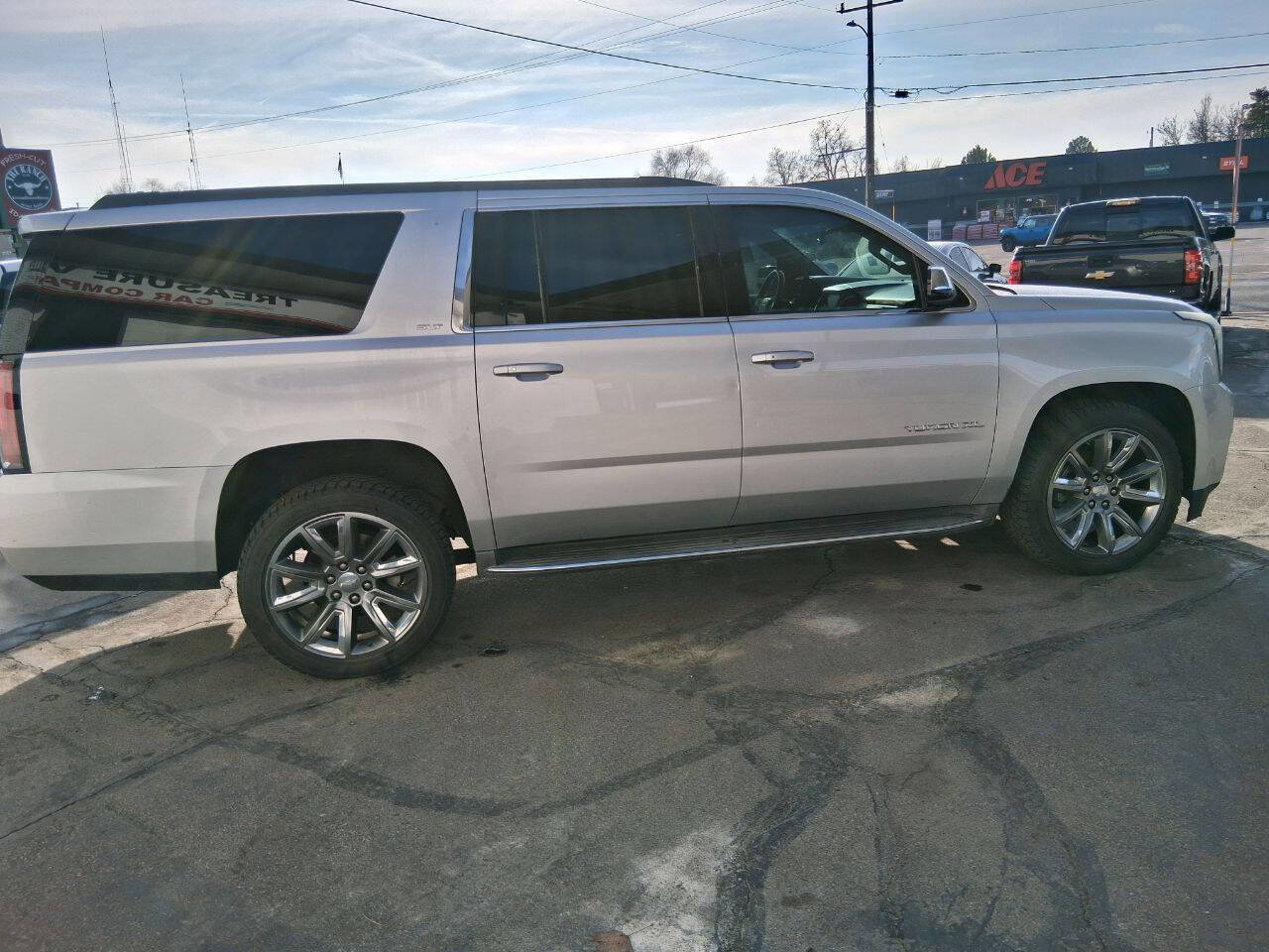 Used 2016 GMC Yukon XL SLT image 6