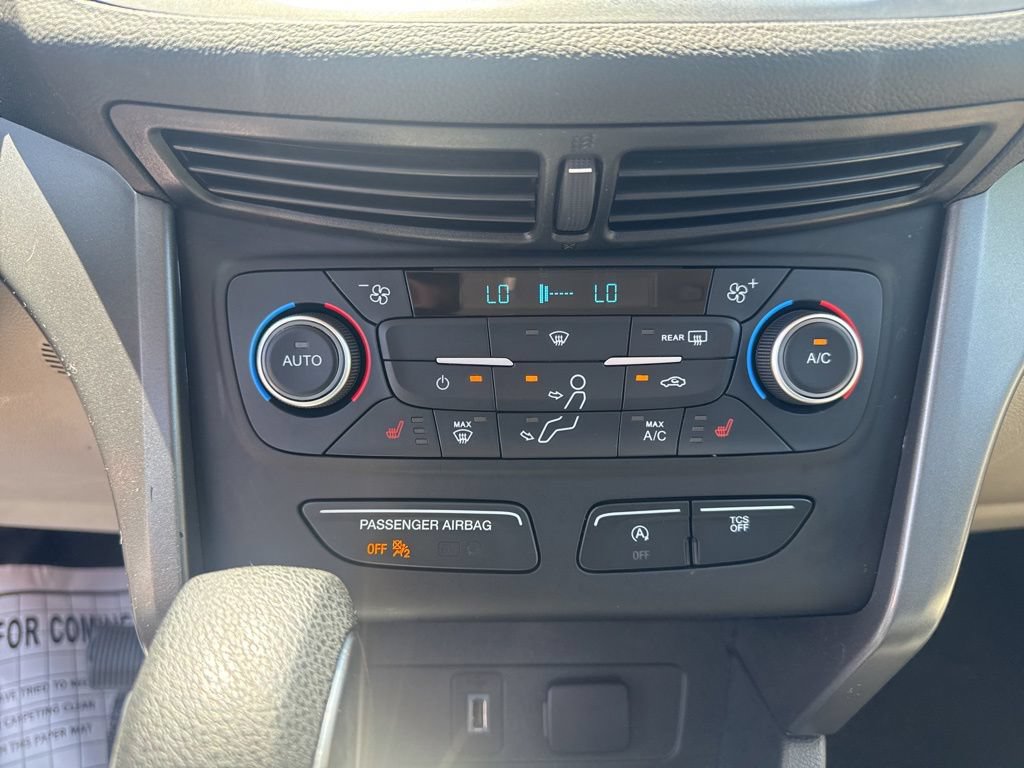 Used 2018 Ford Escape SE w/ SE Sync 3 Package FWD image 18