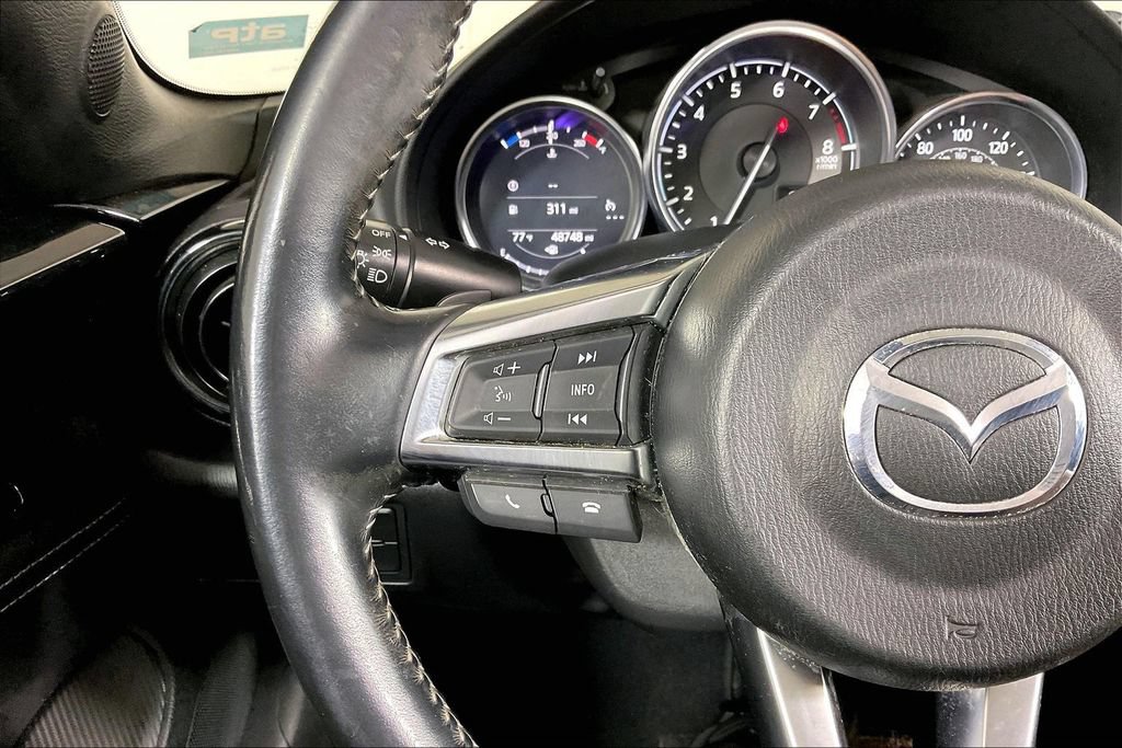Used 2020 MAZDA MX-5 Miata RF Club RWD image 18