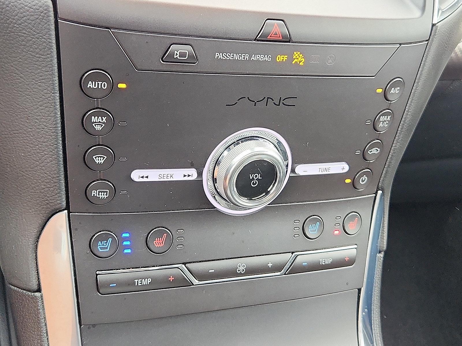 Used 2020 Ford Edge ST w/ Equipment Group 401A AWD/4WD image 18