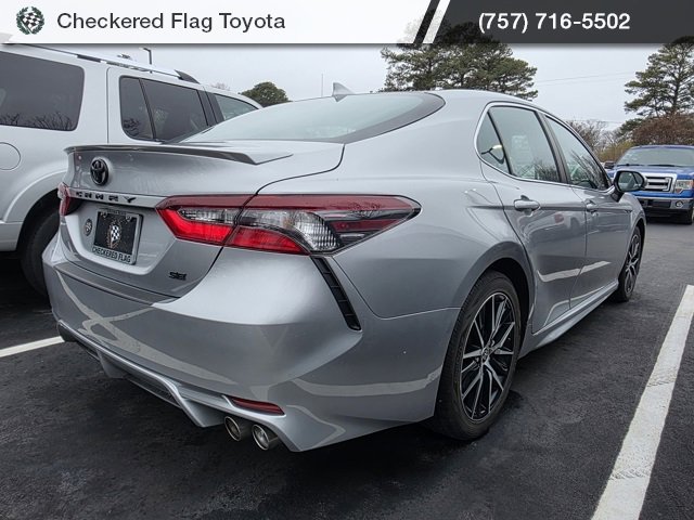 Used 2023 Toyota Camry SE w/ Cold Weather Package image 6