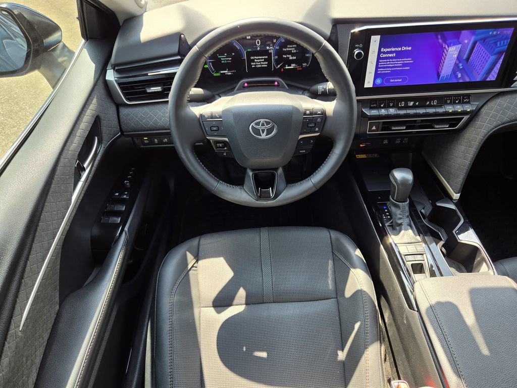 Used 2025 Toyota Camry XLE w/ Premium Plus Package FWD image 14