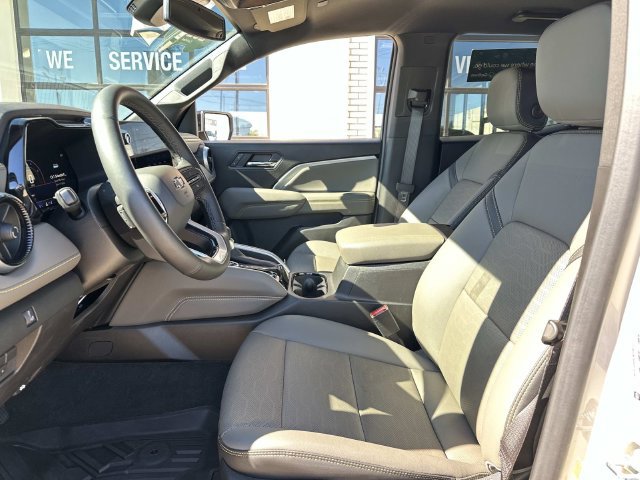 Certified 2026 Chevrolet Colorado ZR2 w/ Midnight Edition AWD/4WD image 17