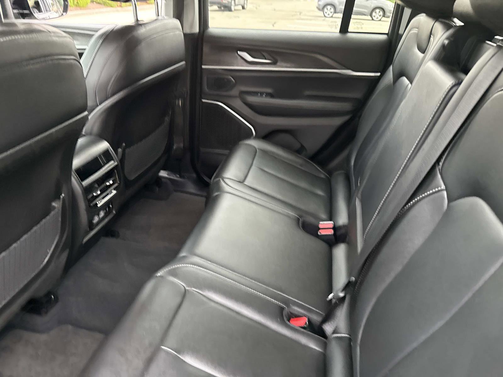 Used 2024 Jeep Grand Cherokee Limited 4xe image 14