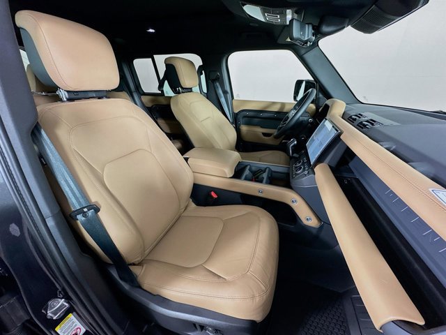 New 2026 Land Rover Defender 110 S image 30