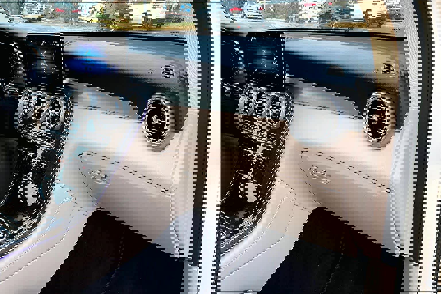 Certified 2021 Mercedes-Benz GLC 300 image 19